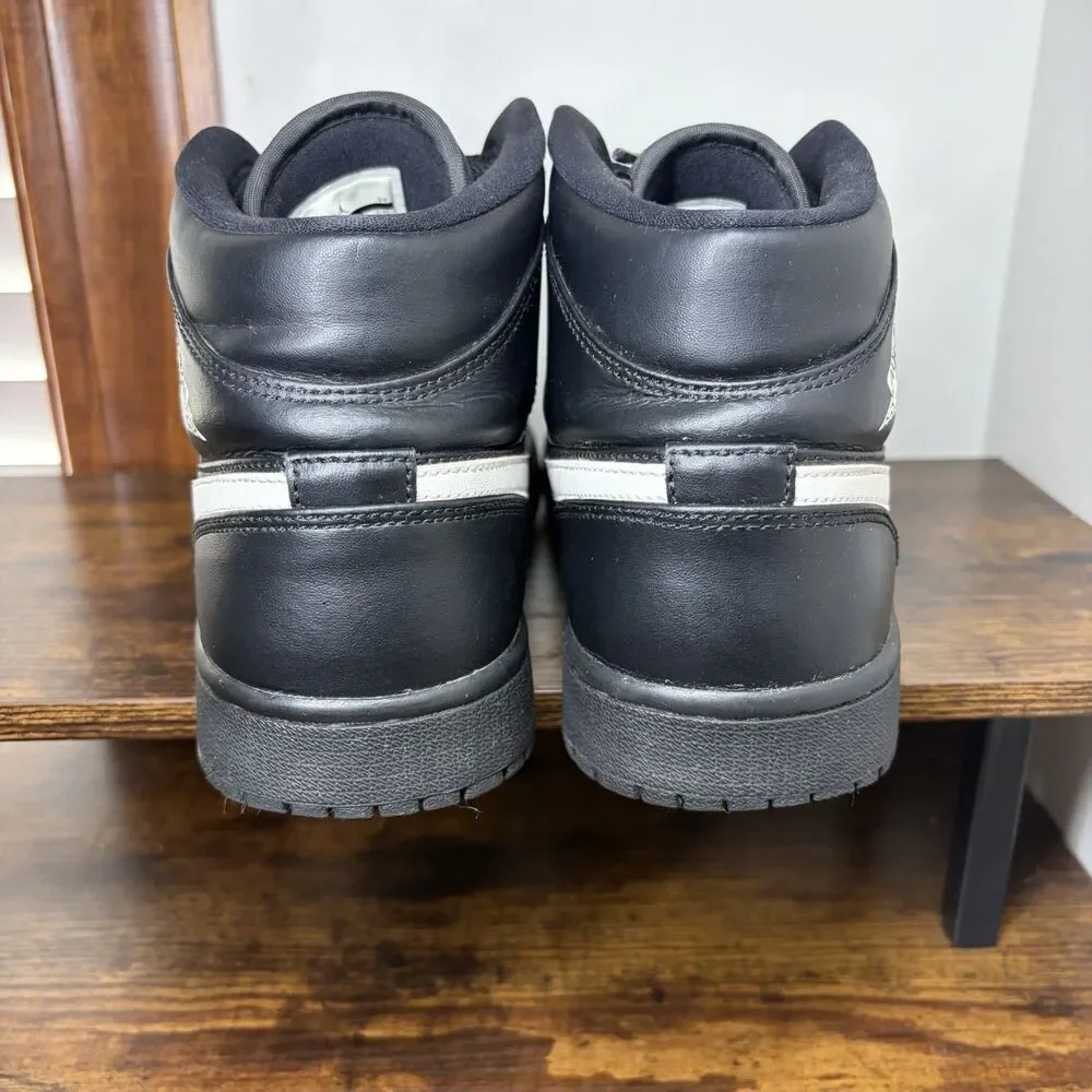 Size 9 - Men's Air Jordan 1 Mid Yin Yang Black White 2018 554724-049